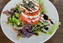 The Breakers Restaurant美食图片