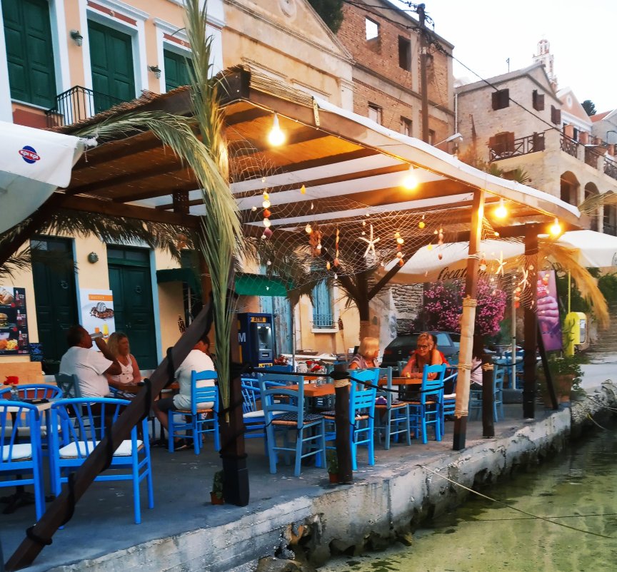 Carnagio Cafe