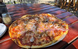 Crusty's Pizza