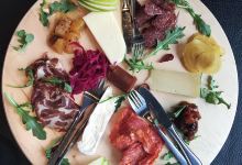 Globe Cafe & Tapas Bar美食图片