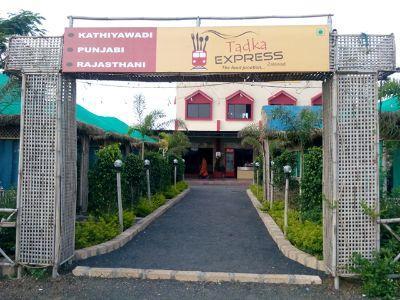 Tadka Express, The Food Junction