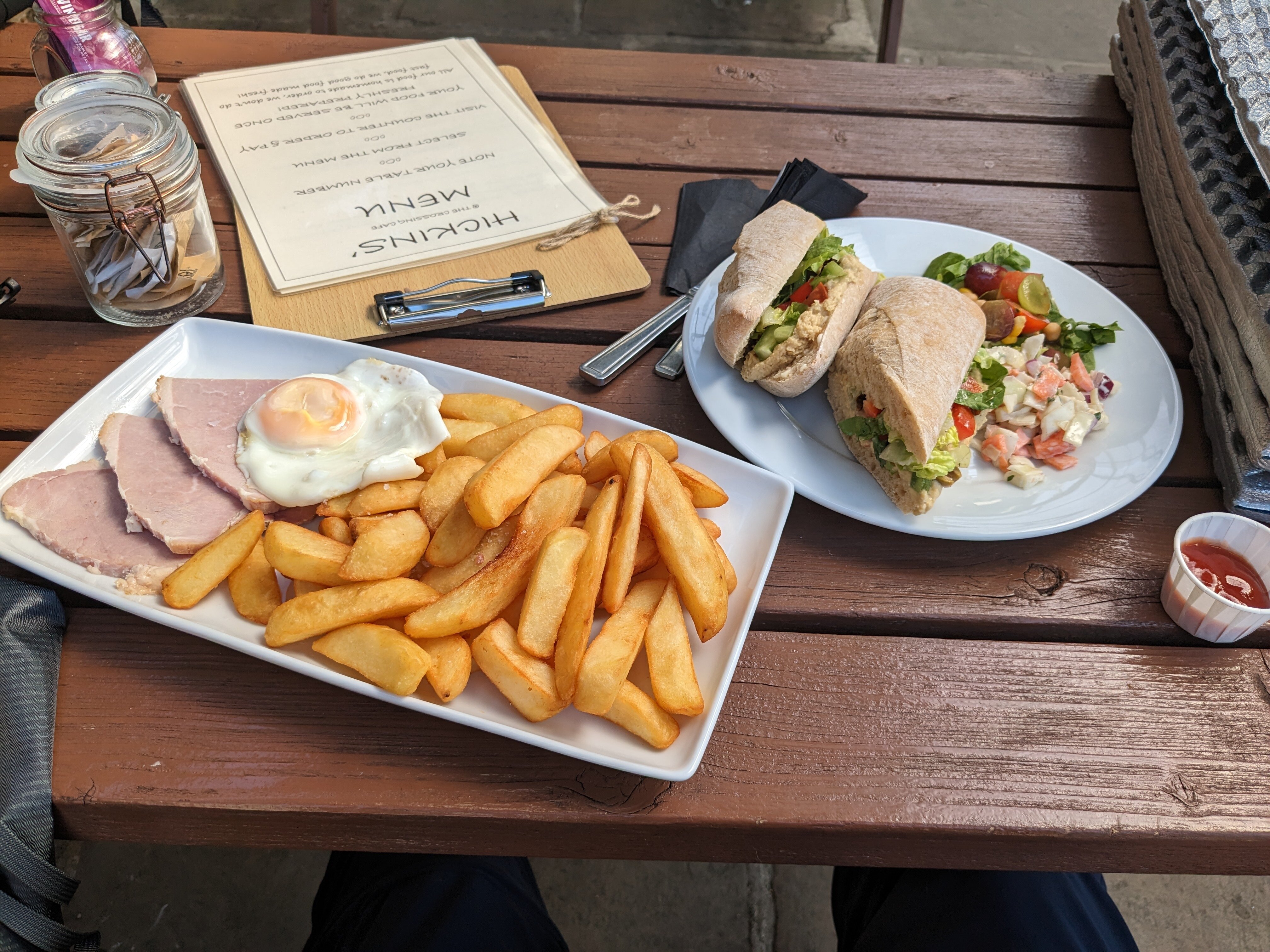 Crossing Cafe