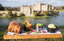Castle View Restaurant餐厅图片
