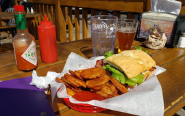 Lefty's Bar & Grill