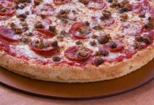 Snappy Tomato Pizza美食图片