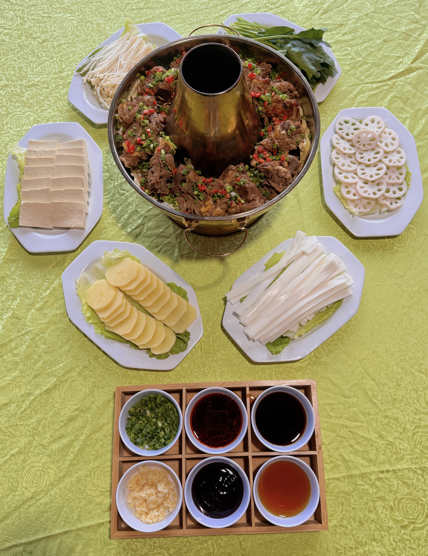 新疆文旅那拉提度假酒店(那拉提景区游客中心店)·花海餐厅餐厅图片