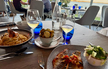 Upper Deck at The Christchurch Harbour Hotel & Spa餐厅图片