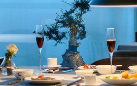 大理十二云彩别墅海景酒店（洱海店）·Cliff · 悬崖海景餐厅