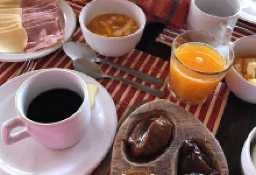 Panes & peces美食图片