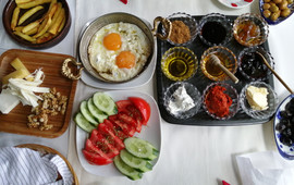 Tasev Sanat ve Sarapevi