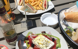 Akatos Cafe-Bar