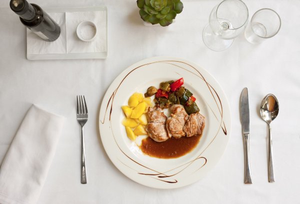 Yoldi Restaurante - Bar餐厅图片