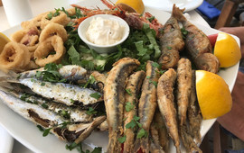 La Playa Taverna Cafe Ouzeri