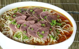 勇记牛肉面馆(榆山路店)