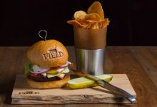 The Field Burger & Tap美食图片
