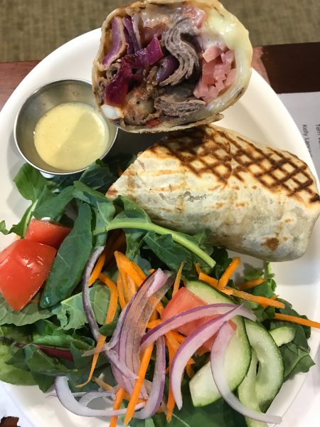 Earth's Harvest Kitchen & Juicery