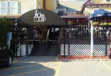 On Tap Bar and Grill美食图片