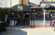 On Tap Bar and Grill餐厅图片