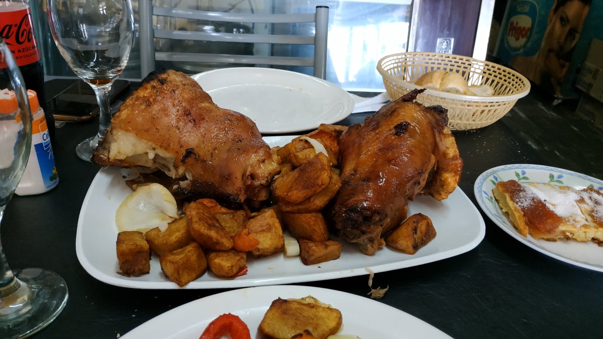 Munich Bar y Comedor