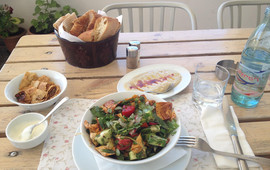 Charentsi 28 Restaurant