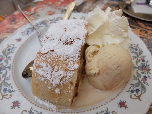 Eiscafe Dolomiti餐厅图片