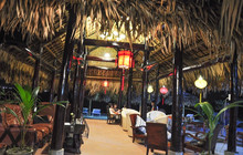 Tiki Hostel & Pub - Dong Hoi餐厅图片