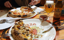 Tutto Bello Pizzeria Es Kezmuves Sorhaz餐厅图片