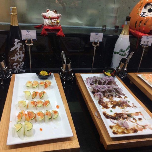 D'Maris Premier Buffet Cong Hoa