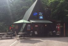Chalet Village Market购物图片