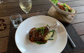 Flying Fin Restaurant N' Bar