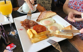 Cubaña Havana Lounge & Latino Caffé
