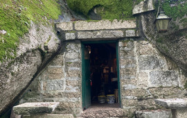 Gruta Amigos da Penha