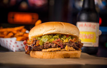 Smitty's Garage Burgers & Beer餐厅图片
