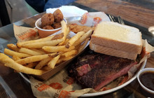 Willie Jewell's Old School Bar-B-Q Big Bend餐厅图片