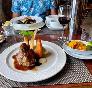 The Cook & Barker Inn Restaurant餐厅图片