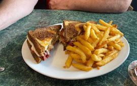 Landlubber Pub