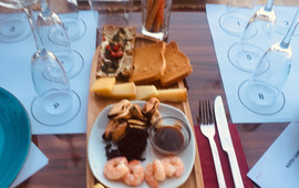 Nar Beach Bistro