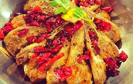 味道石锅鱼辣鸭头