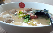 Akamaru Ramen and Sushi餐厅图片