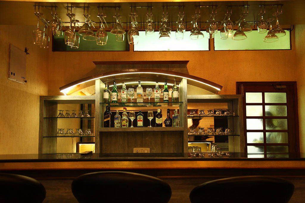 Car-O-Bar