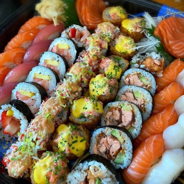 A-Dzuong sushi