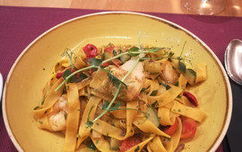 YUE Bistro by Munchies