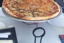 Cherry Grove Pizza美食图片
