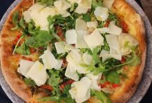 Pizzeria forno a legna美食图片