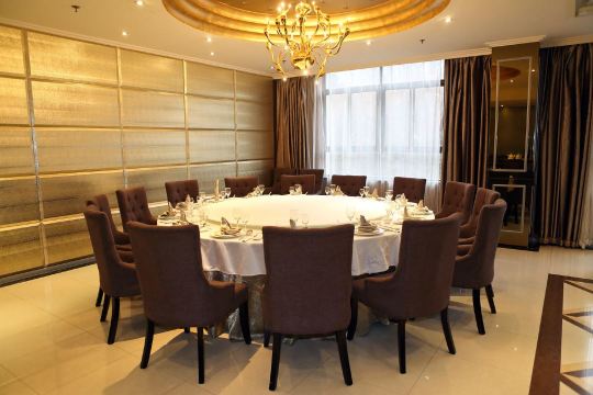 发国大酒店餐饮部