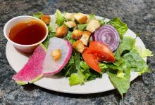 Sparky's Garage美食图片