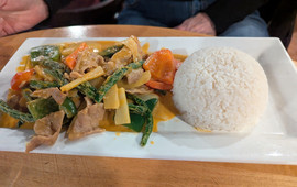 Red Papaya Bar & Grill