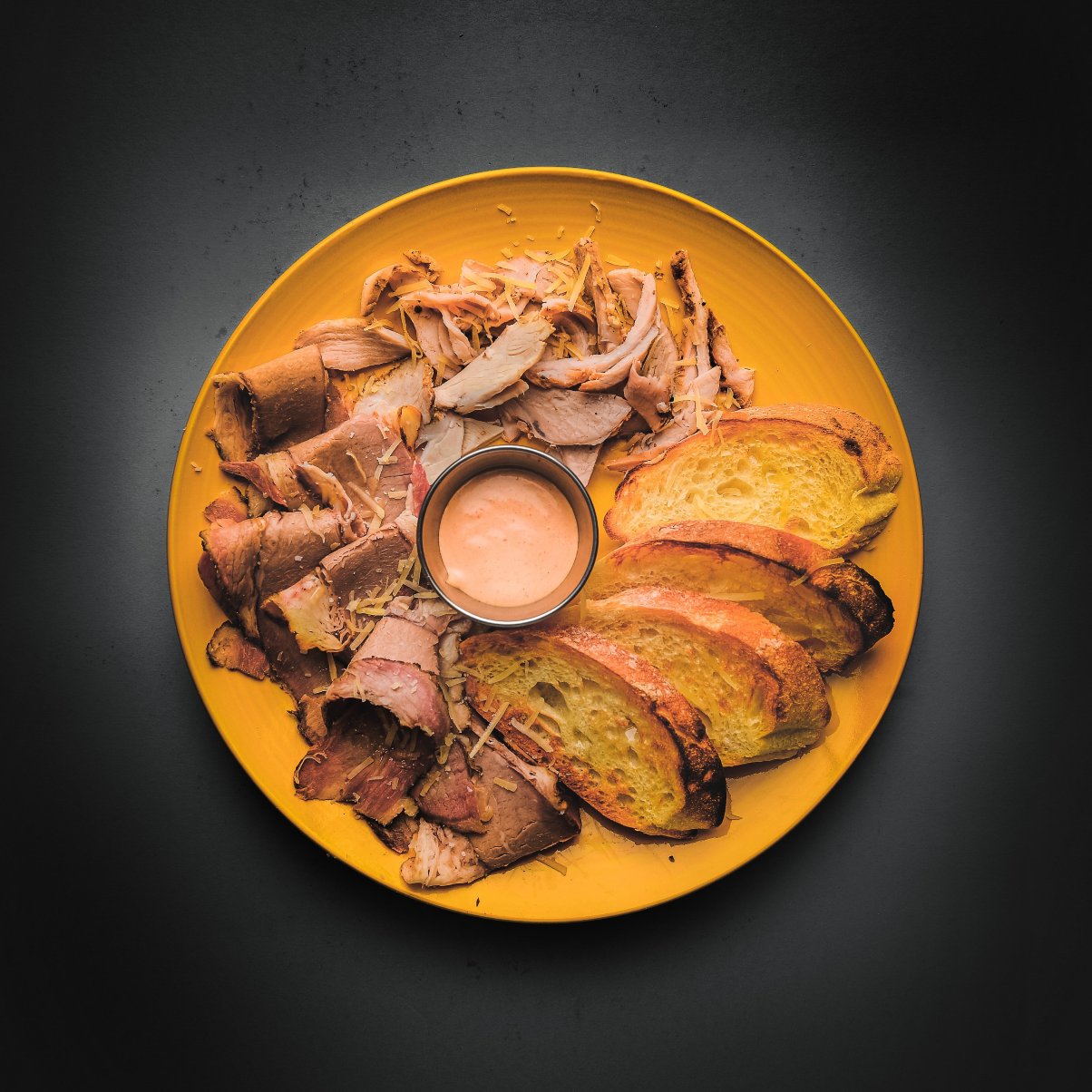 FOODIE - Eat. Play. Love