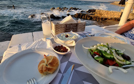 Thalassa Bar Restaurant