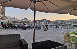 Chill Bar